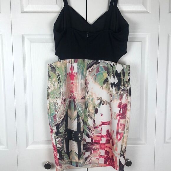 Honey B’s Cut Out Dress Size 1XL - Picture 5 of 8